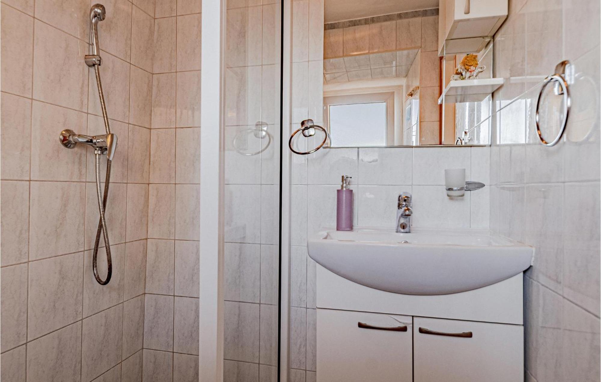 Stunning Apartment In Racisce With Wifi Luaran gambar